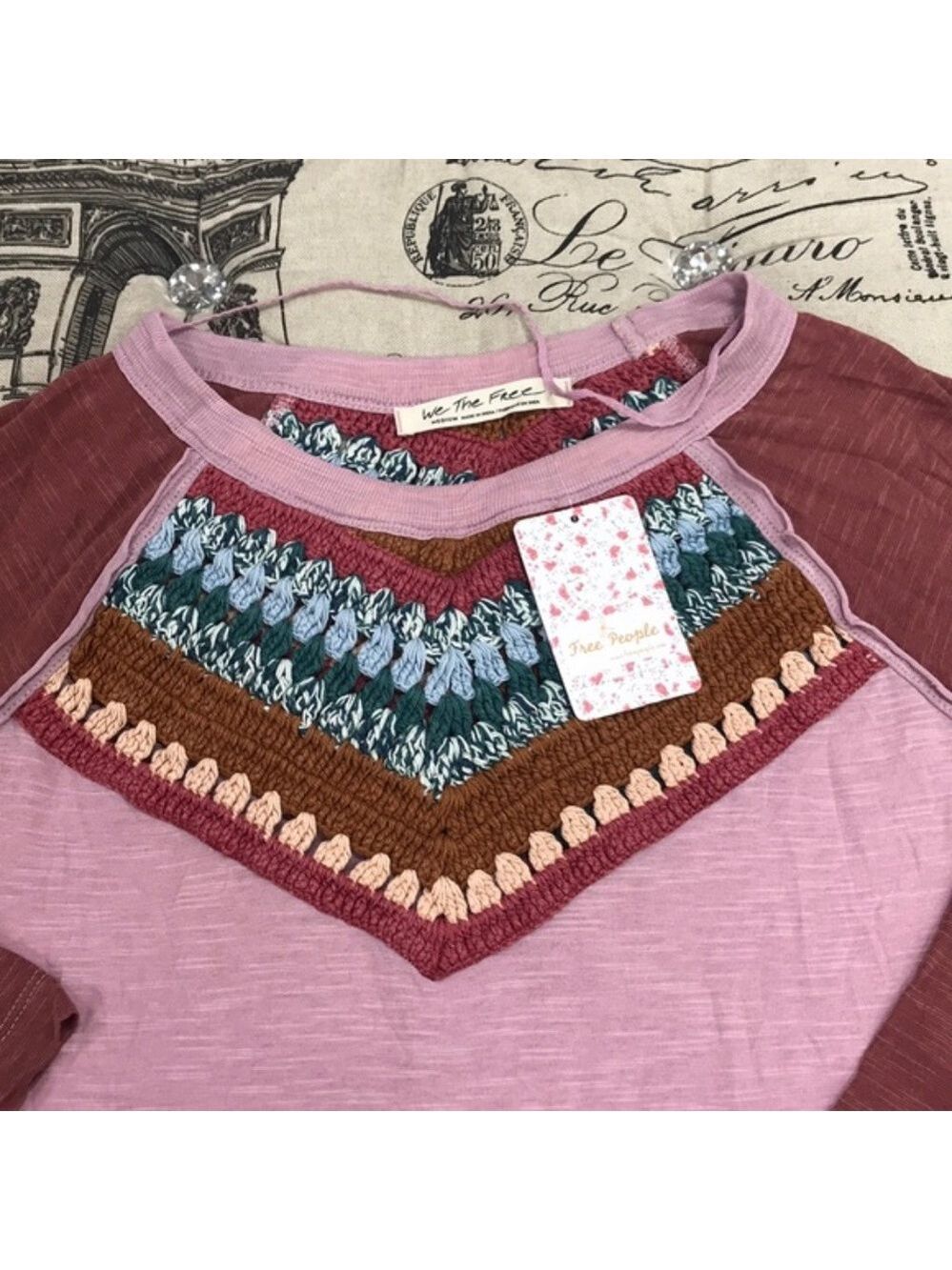 Women’s Pink Colorblock Embroidered Raglan Top - Picture 4 of 6